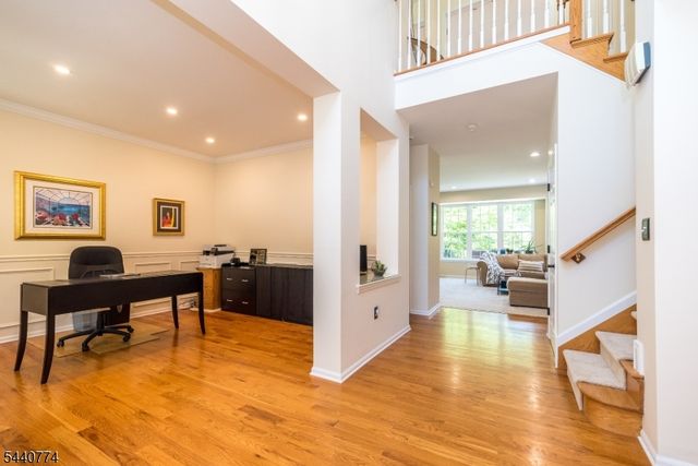21 Stirrup Ln, Raritan Twp., NJ 08822