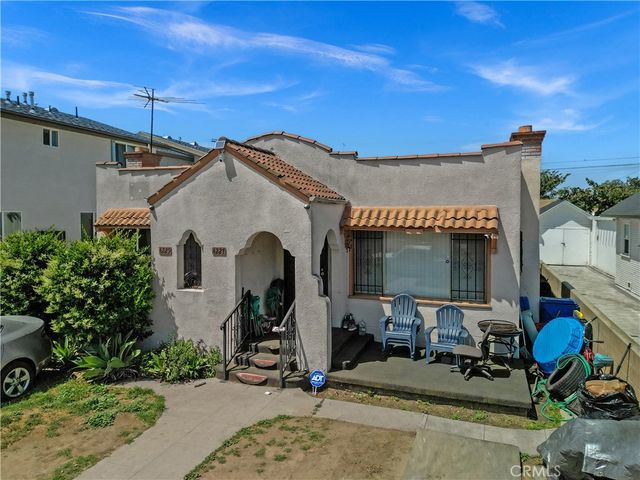 4227 Walton Avenue, Los Angeles, CA 90037
