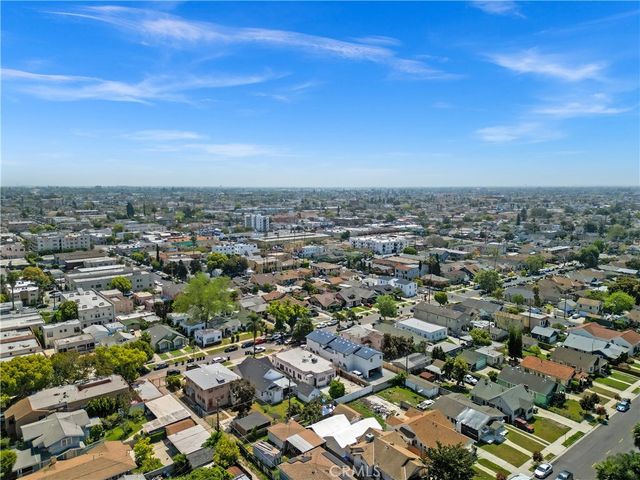 4227 Walton Avenue, Los Angeles, CA 90037