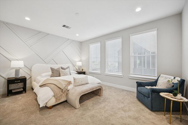 719 Thornton Road D, Houston, TX 77018