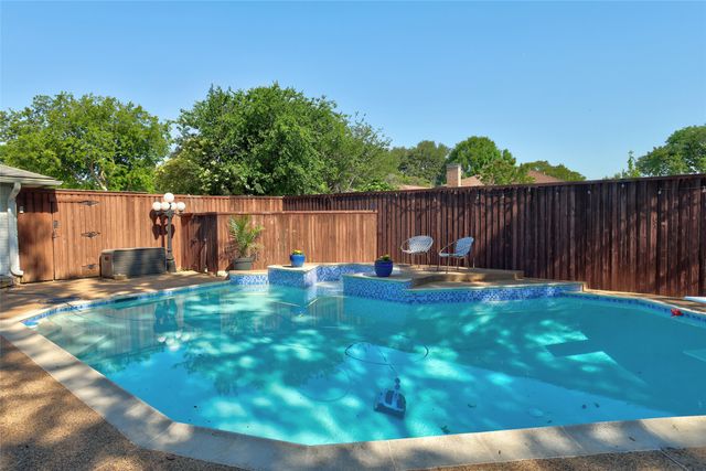 1911 University Drive, Richardson, TX 75081