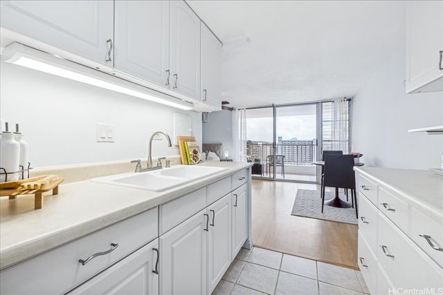 1419 Dominis Street 1507, Honolulu, HI 96822