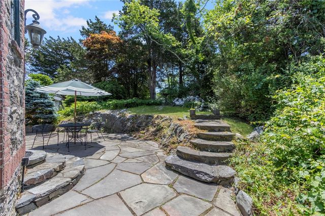 345 Highland Drive, Jamestown, RI 02835
