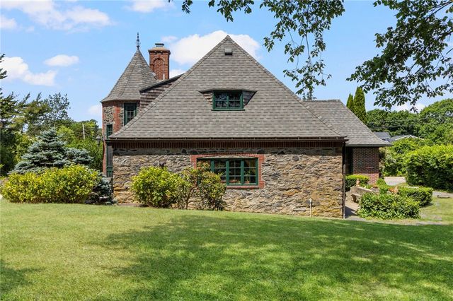 345 Highland Drive, Jamestown, RI 02835