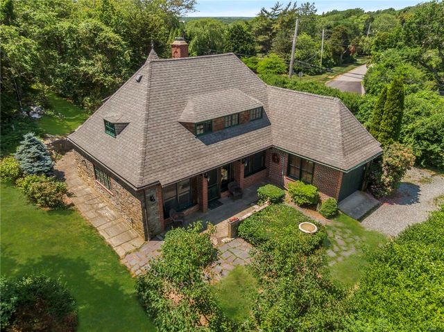 345 Highland Drive, Jamestown, RI 02835