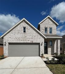 13067 Pine Trace Street, Magnolia, TX 77354