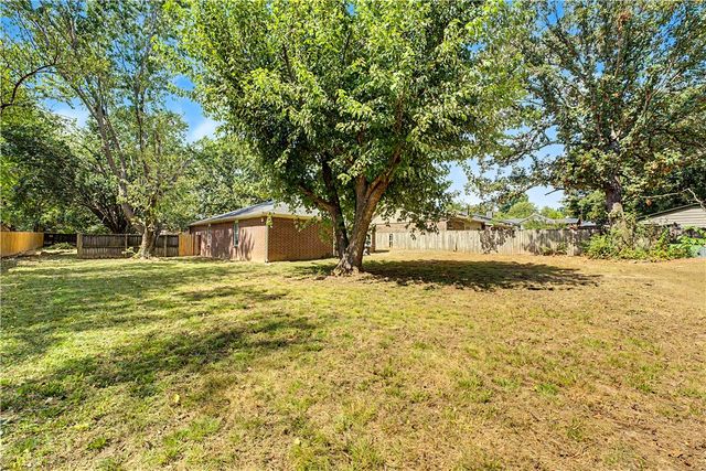 4589 Ashford Knoll, Johnson, AR 72762