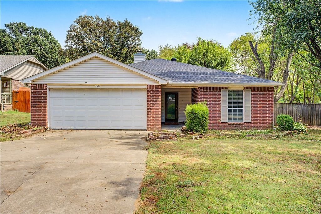 4589 Ashford Knoll, Johnson, AR 72762