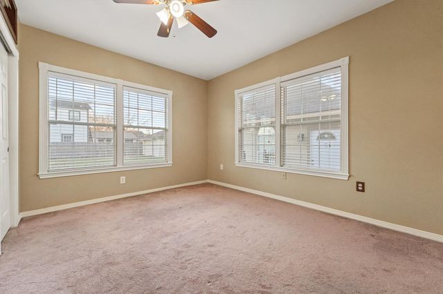 1615 Airline Drive, Houston, TX 77009