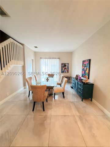 5051 SW 35th Way, Hollywood, FL 33312