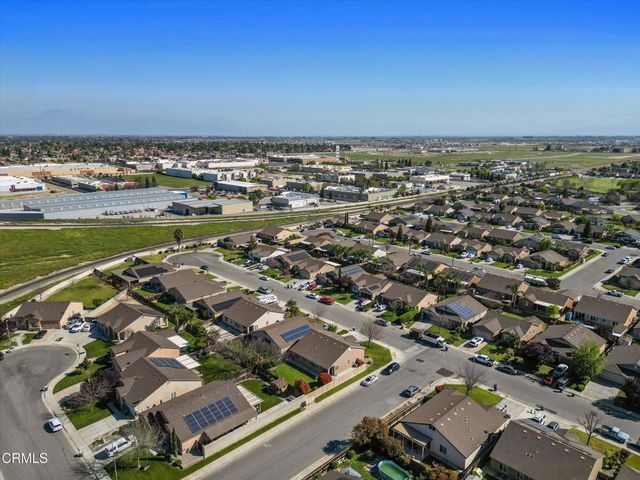 9014 Cadbury Drive, Bakersfield, CA 93311