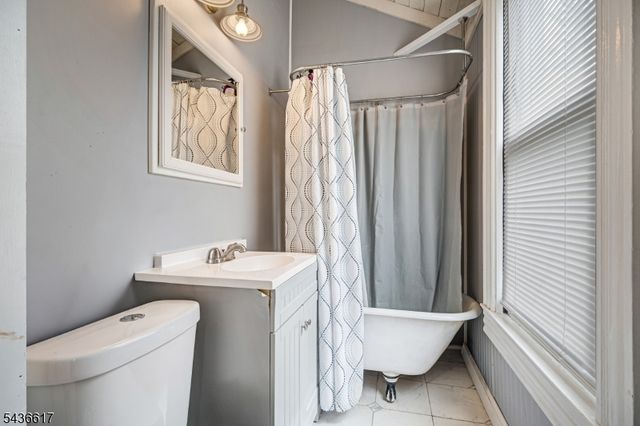 12 Heckman St, Phillipsburg Town, NJ 08865