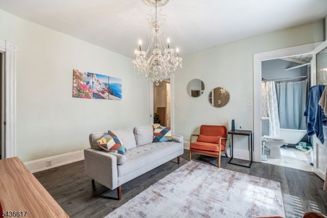 12 Heckman St, Phillipsburg Town, NJ 08865