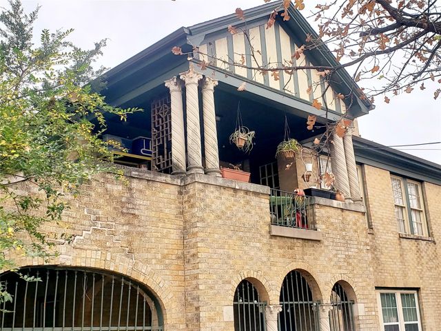 4626 Columbia Avenue A, Dallas, TX 75226