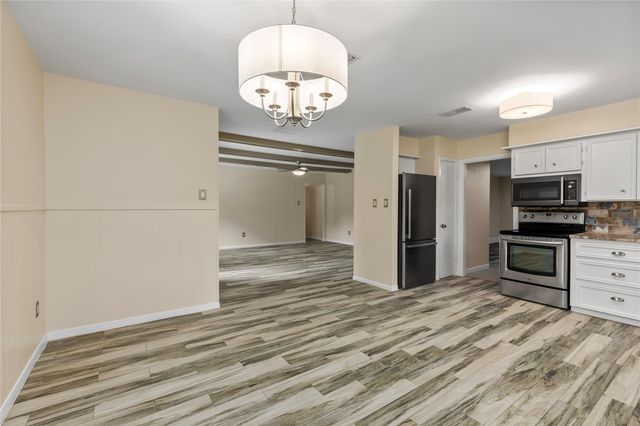 14974 East Dr, Conroe, TX 77302