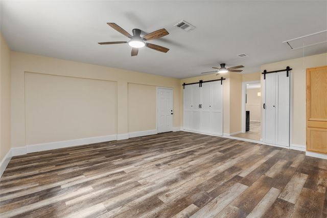 14974 East Dr, Conroe, TX 77302