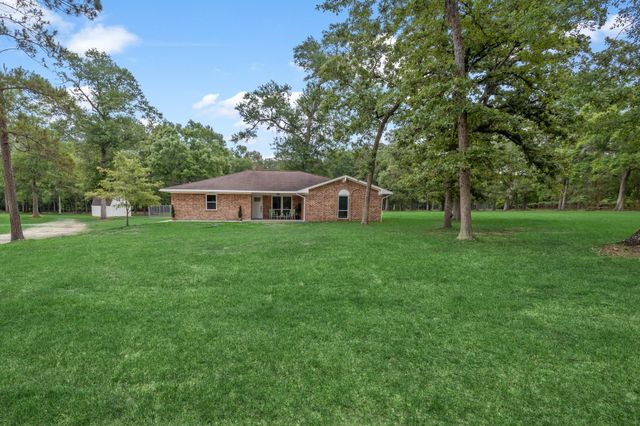 14974 East Dr, Conroe, TX 77302