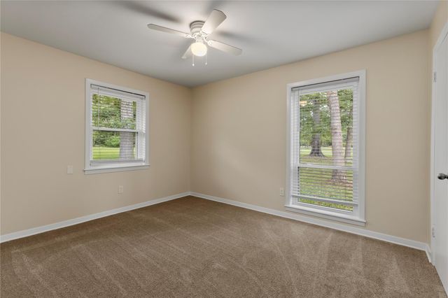 14974 East Dr, Conroe, TX 77302