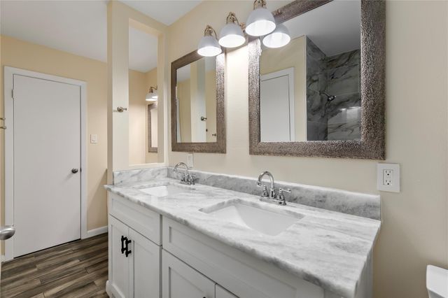 14974 East Dr, Conroe, TX 77302