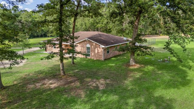 14974 East Dr, Conroe, TX 77302