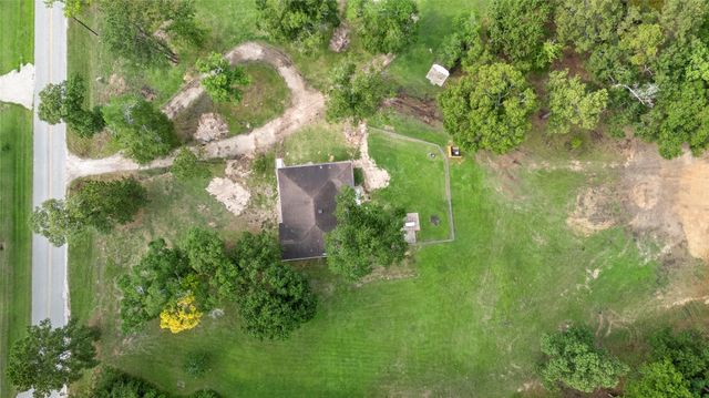 14974 East Dr, Conroe, TX 77302