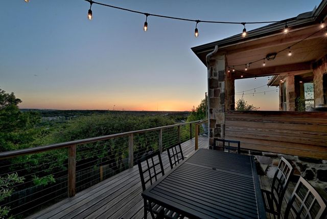 7721 Journeyville DR, Austin, TX 78735