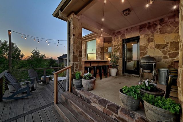 7721 Journeyville DR, Austin, TX 78735