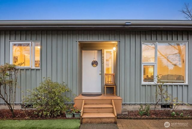 9452 25th Avenue SW, Seattle, WA 98106