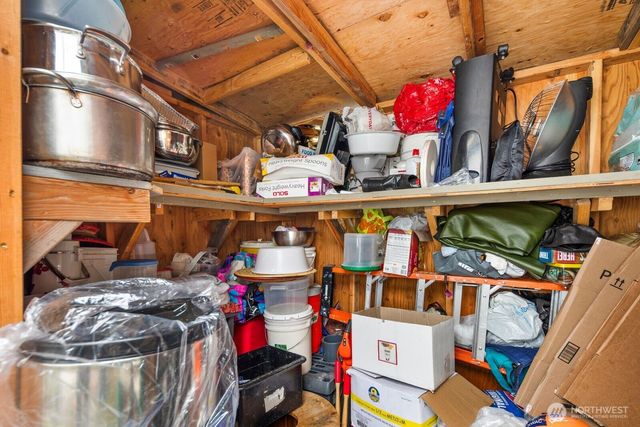 9452 25th Avenue SW, Seattle, WA 98106