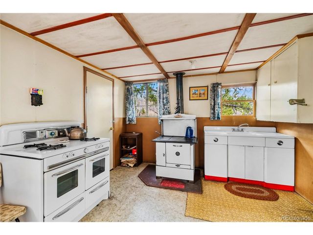 26 Meadow Dr, Fairplay, CO 80440