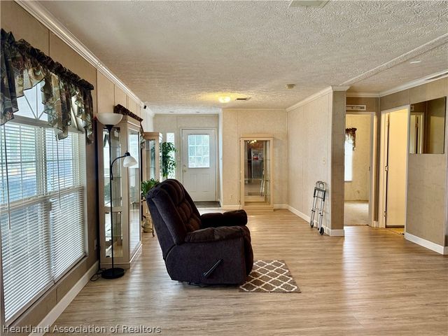 21 Venetian Parkway, Lake Placid, FL 33852