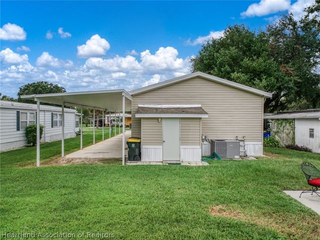 21 Venetian Parkway, Lake Placid, FL 33852