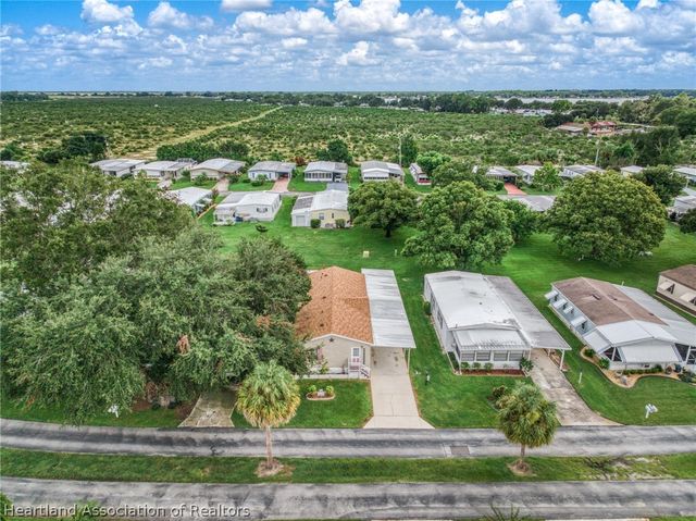 21 Venetian Parkway, Lake Placid, FL 33852