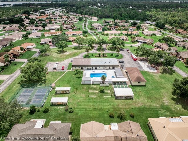 21 Venetian Parkway, Lake Placid, FL 33852