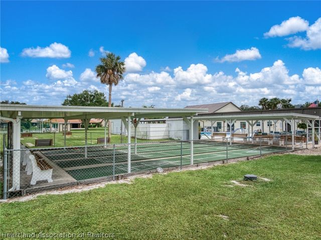 21 Venetian Parkway, Lake Placid, FL 33852