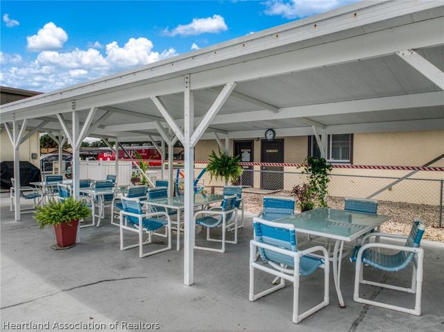 21 Venetian Parkway, Lake Placid, FL 33852