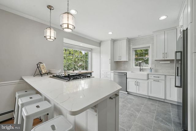 6622 SKYLINE CT, Alexandria, VA 22307