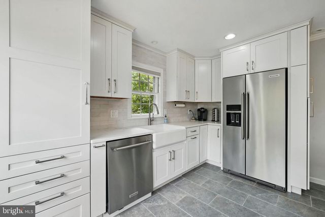 6622 SKYLINE CT, Alexandria, VA 22307