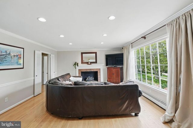 6622 SKYLINE CT, Alexandria, VA 22307