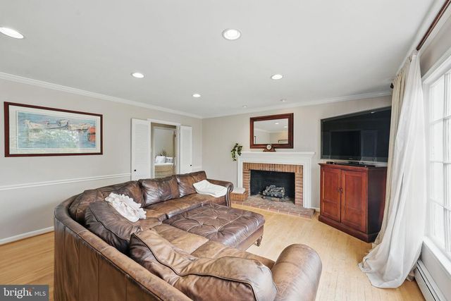 6622 SKYLINE CT, Alexandria, VA 22307