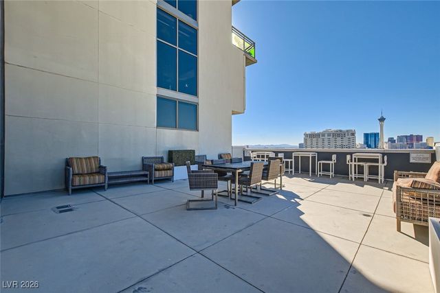 353 East Bonneville Avenue 804, Las Vegas, NV 89101