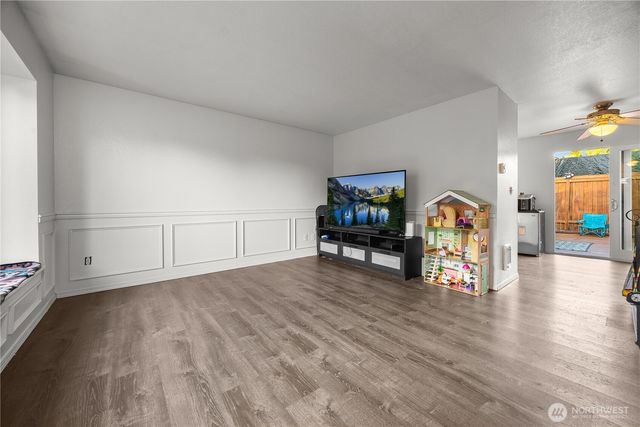 6731 64th Drive NE, Marysville, WA 98270