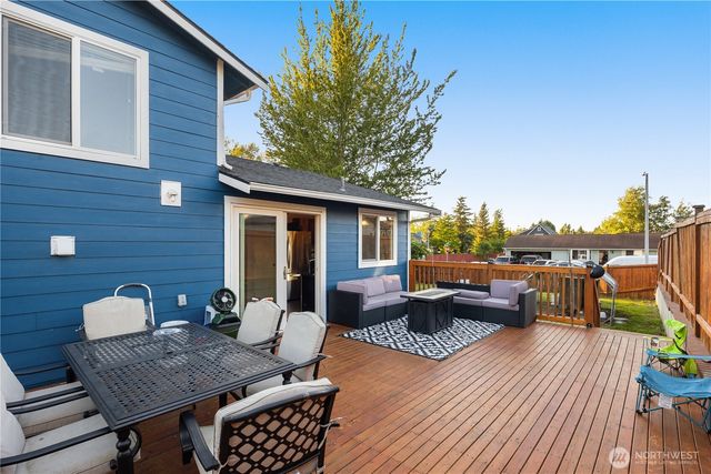 6731 64th Drive NE, Marysville, WA 98270