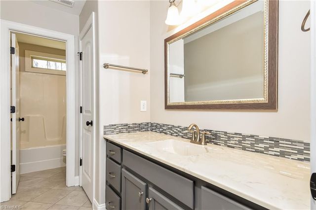 1774 Glenridge Drive, Kernersville, NC 27284