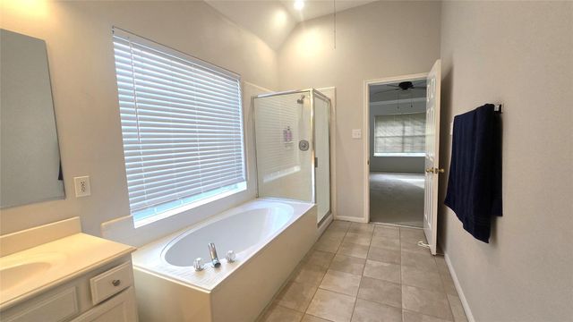 95 S Dreamweaver Circle, The Woodlands, TX 77380