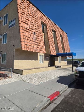 305 North 10th Street 31, Las Vegas, NV 89101