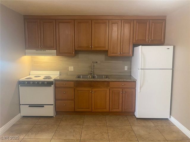 305 North 10th Street 31, Las Vegas, NV 89101