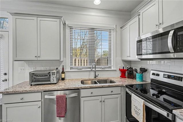 4346 Trotting Brook Lane, High Point, NC 27265