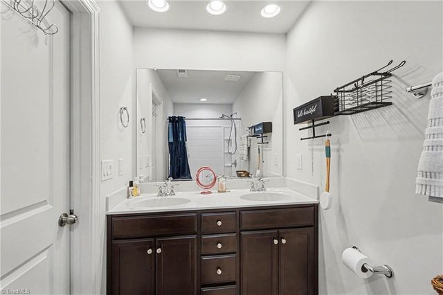 4346 Trotting Brook Lane, High Point, NC 27265