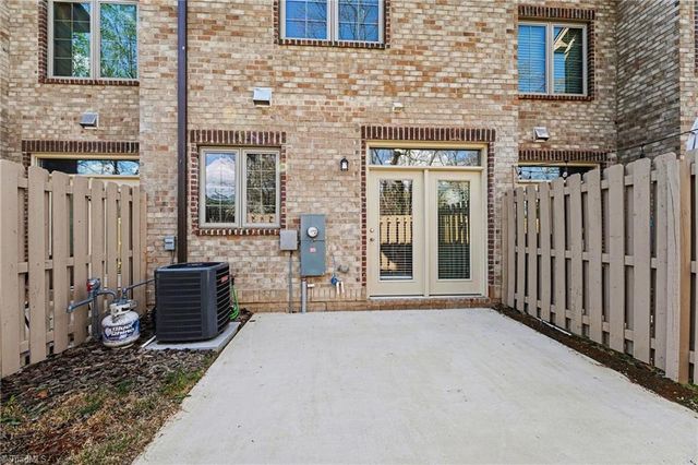 4346 Trotting Brook Lane, High Point, NC 27265